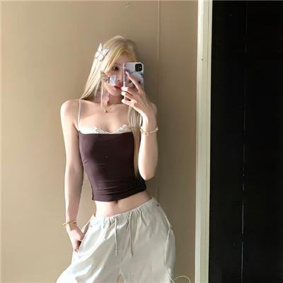 女孩,母亲与恶魔
